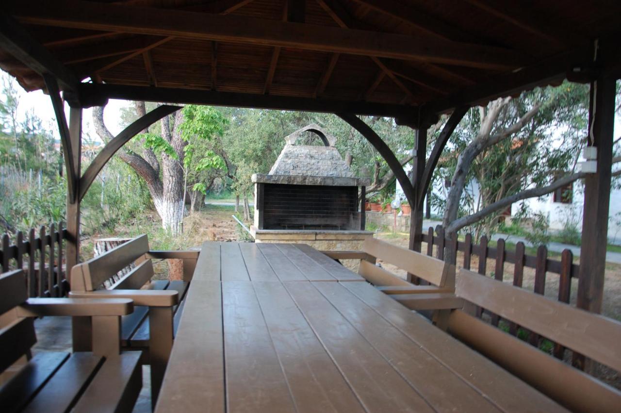 Villa Miranda Nikiti  Exterior photo
